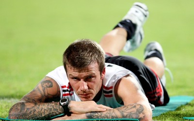 亚美电竞热评-丹麦队足球风格务实高效