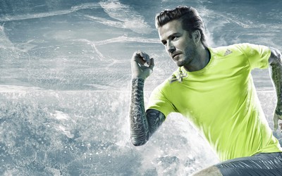 亚美电竞精华-乌克兰队球员赛后相拥而泣