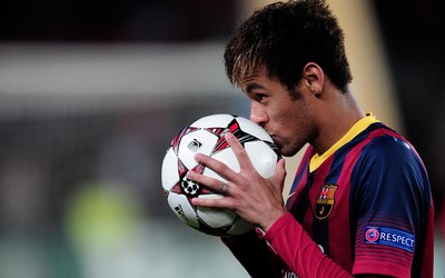 亚美电竞动态-什琴斯尼赛后与门将教练长谈