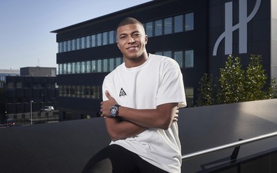 亚美电竞动态-佐默转会巴黎传闻再起